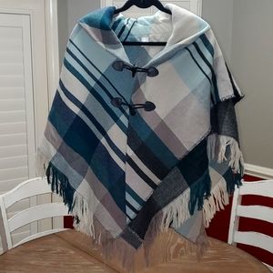 Womens Shawl/Poncho